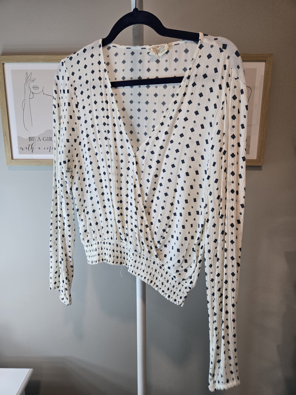 Sky and Sparrow Cream Wrap-Style Blouse with Black Diamond Print